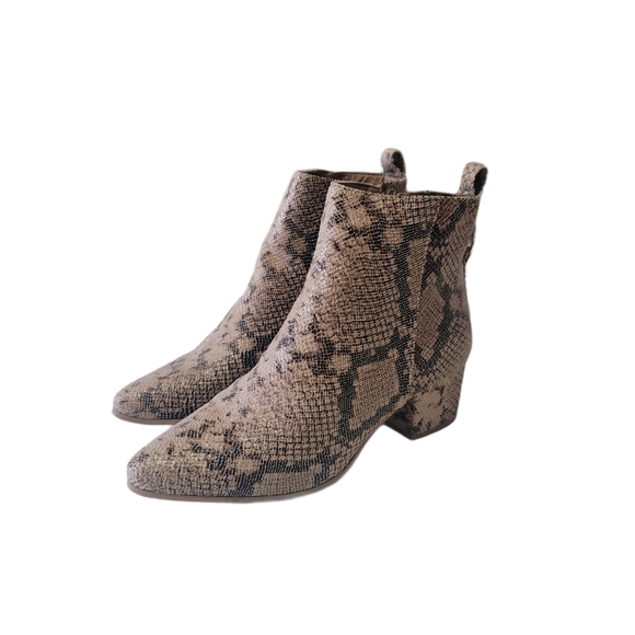 Very G Taupe sneak print Ankle Booties Shoes 9 - Picture 4 of 9